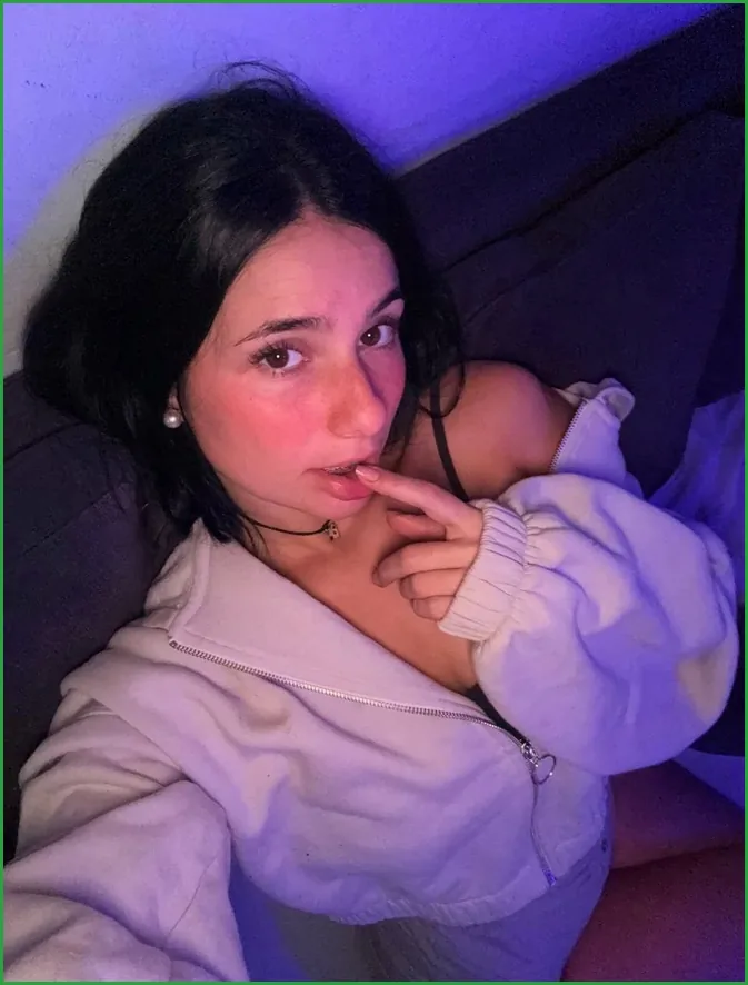 Chloe, top Darmowe OnlyFans modelki - Brzozie