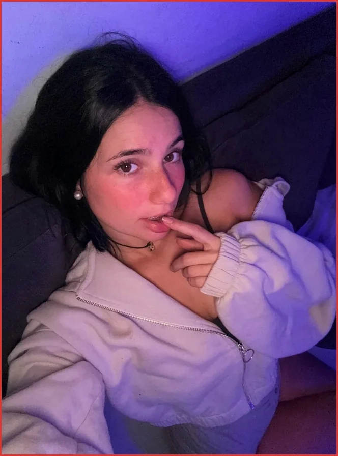 Najlepsze OnlyFans Samociążek - Chloe