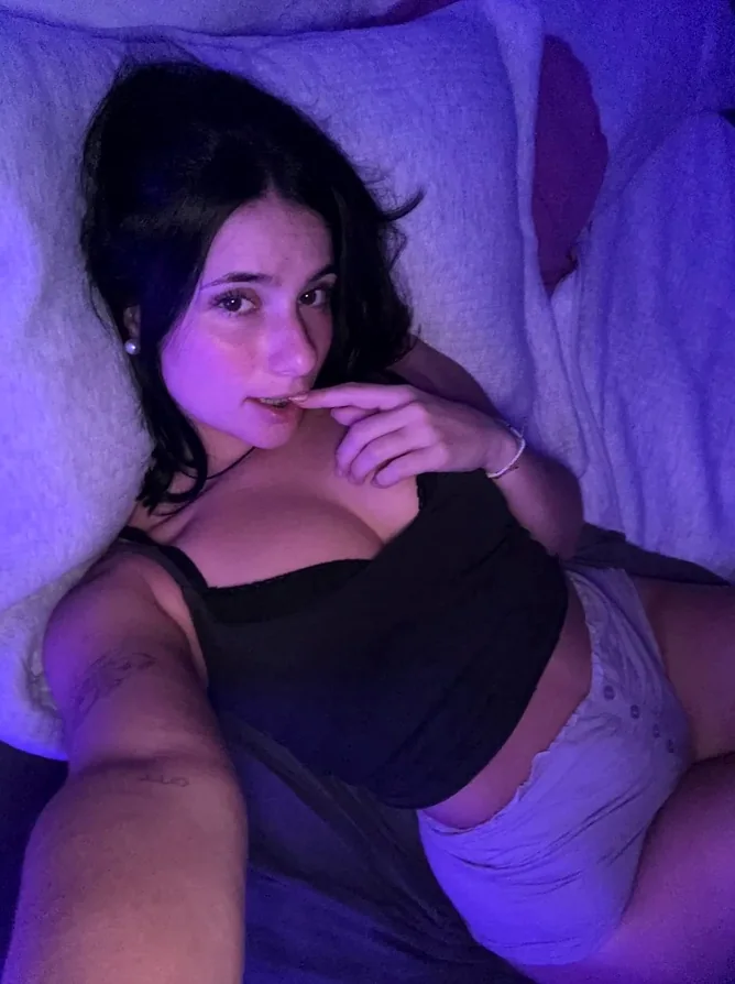 Top OnlyFans Chloe - Konstancin-Jeziorna, Mazowieckie