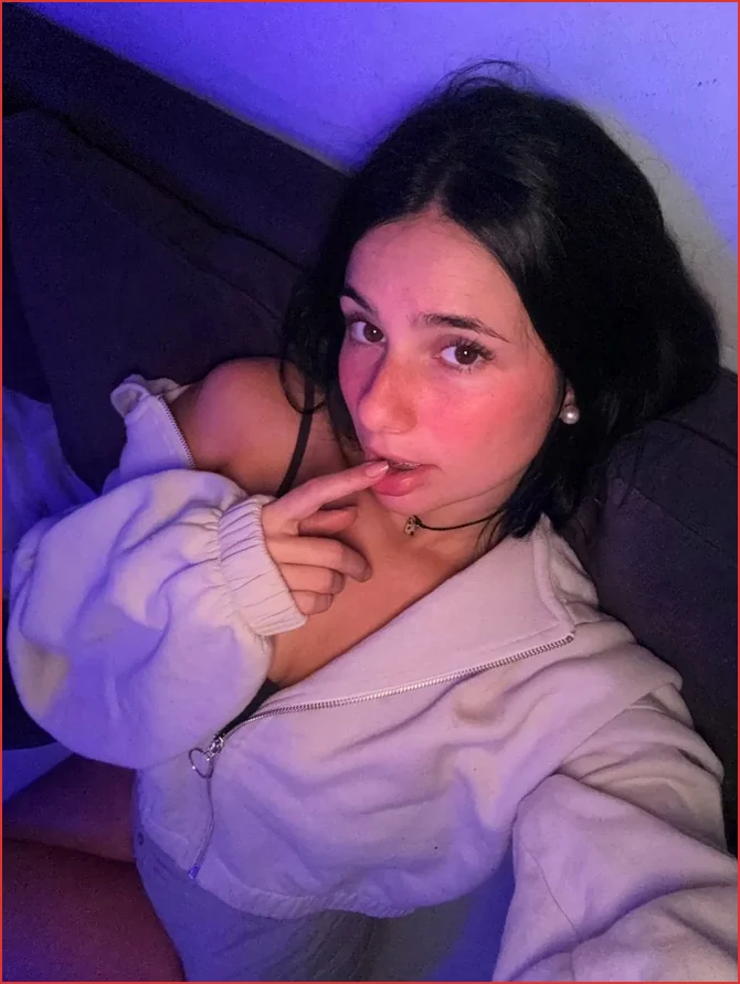 Darmowe OnlyFans Chloe - Kędzierzyn-Koźle, Opolskie